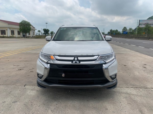 Mitsubishi Outlander Bán xe Outlander sx 2018 bản premium 2.4
