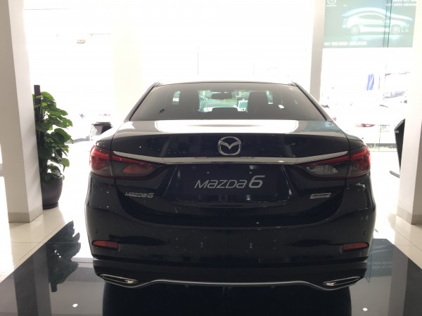 Mazda 6 Gía xe Mazda 6 2017 tại Mazda Long Biên