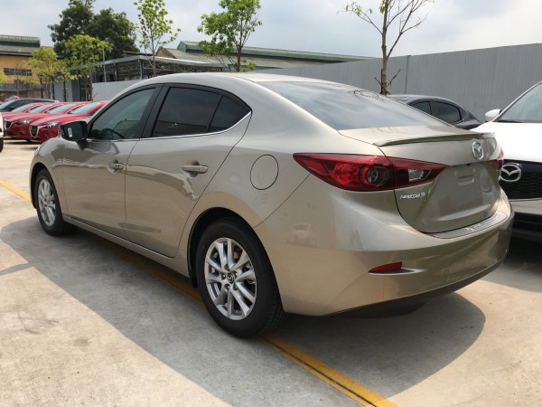 Mazda 3 Mazda 3 KM cực khủng, hỗ trợ giá hấp dẫn