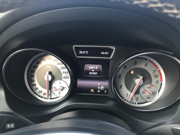 Mercedes-Benz gla 200 2015 trắng