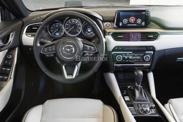 Mazda 6 Mazda6 Deluxe ưu đãi hỗ trợ trả 90%