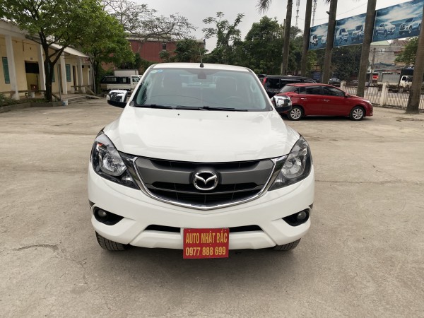Mazda BT-50 Bán xe mazda Bt50 2017 số tự động 2.2