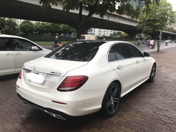 Mercedes-Benz 300 Bán Mercedes E300 AMG sản xuất 2016