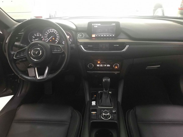 Mazda 6 2.5L AT 2017