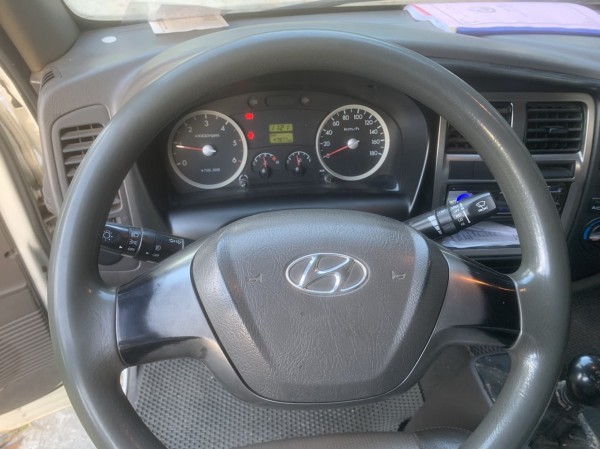 Hyundai H 100 BÁN XE ÔTÔ TẢI CÓ MUI SX 2016 -GIÁ 250tr
