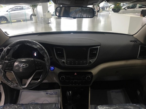 Hyundai i10 I10 Sedan - Tp.HCM - Giao ngay - trả góp