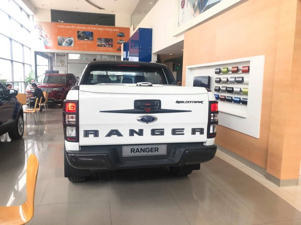 Ford Ranger Ranger Wildtrack - giảm 100tr + gói PK