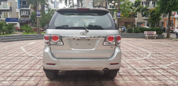 Toyota Fortuner Bán Toyota Fortune 2.7V màu bạc 2014