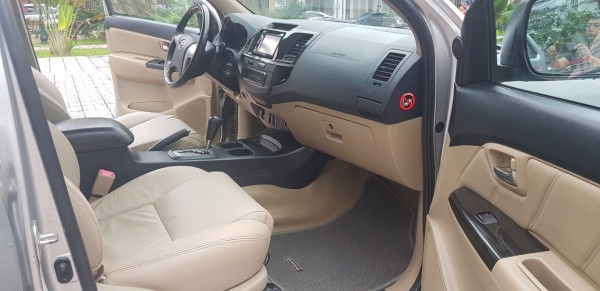 Toyota Fortuner Bán Toyota Fortune 2.7V màu bạc 2014