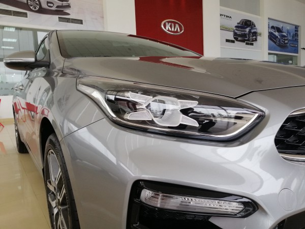 Kia Cerato Premium - Xám Kim Loại - Quảng Ninh