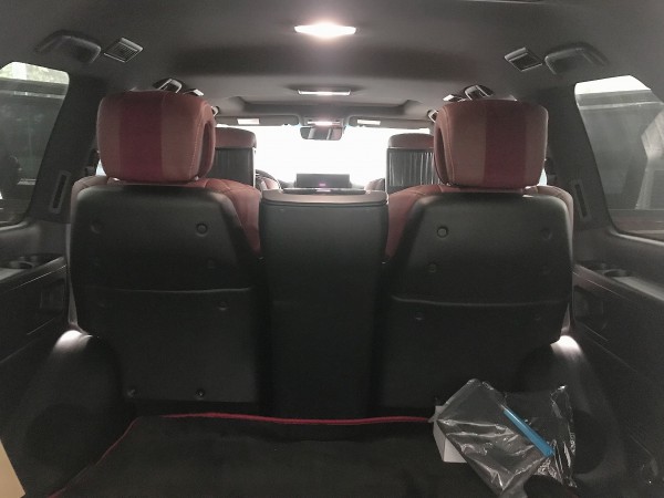 Toyota Land Cruiser Bán Lexus LX570 MBS ,4 chỗ,2019