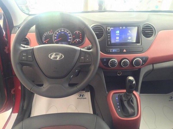 Hyundai i10 nhập 2016, có sẵn DVD-GPS giá không đổi