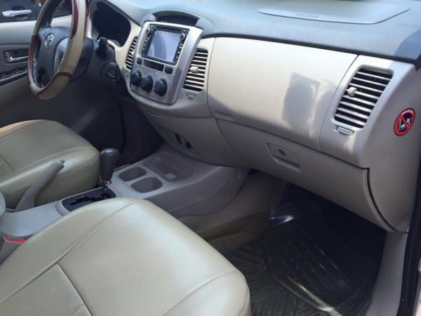 Toyota Innova Bán Innova G 2014 tự động ghi bạc