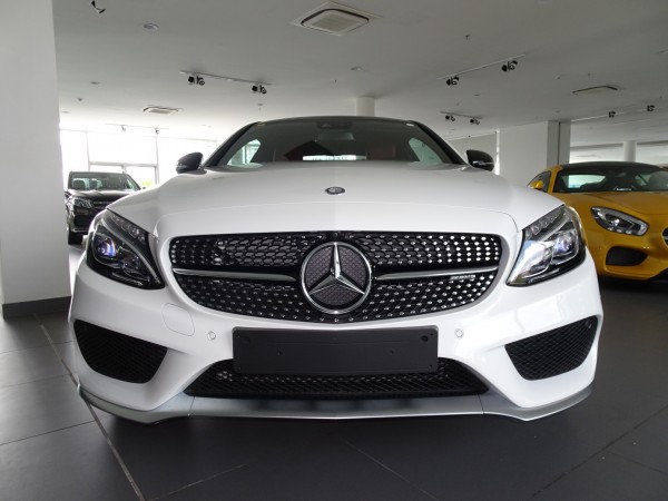 Mercedes-Benz C 43 AMG COUPE 2 CỬA SIÊU ĐẸP