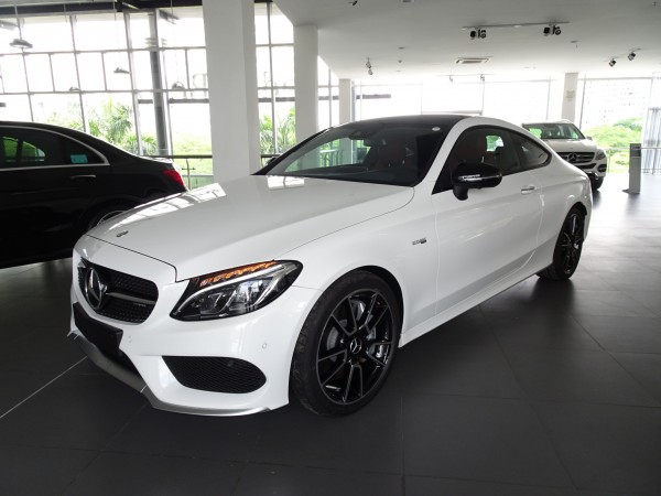 Mercedes-Benz C 43 AMG COUPE 2 CỬA SIÊU ĐẸP