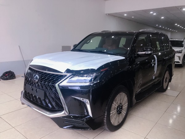 Lexus LX 570 Lexus LX570MBS,4 chỗ ,Model 2020