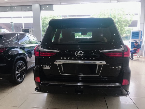 Lexus LX 570 Lexus LX570MBS,4 chỗ ,Model 2020