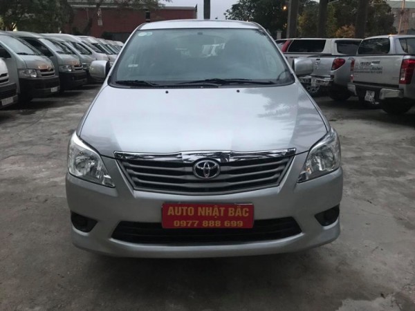 Toyota Innova Bán xe Toyota Inova đời cuối 2013,