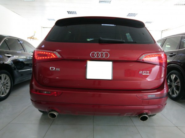 Audi Q5 2.0AT sản xuất 2010 màu đỏ