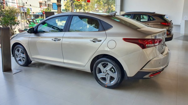 Hyundai Accent có sẵn giao ngay