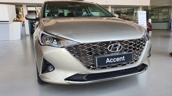 Hyundai Accent có sẵn giao ngay