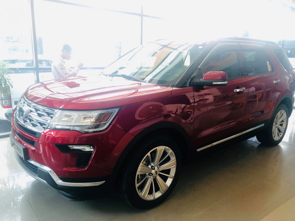 Ford Explorer 2019_Giảm sốc đên 130tr_xe giao ngay