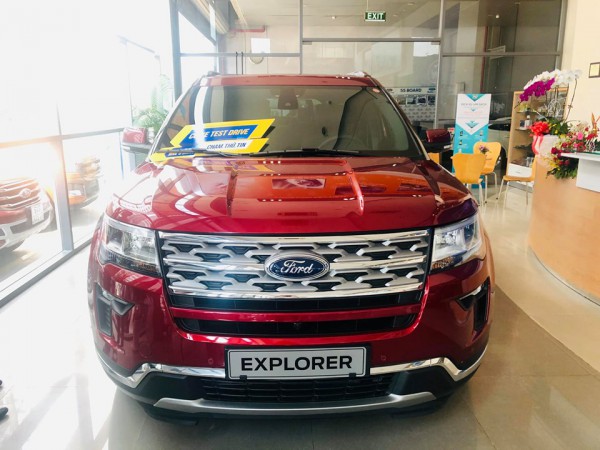 Ford Explorer 2019_Giảm sốc đên 130tr_xe giao ngay