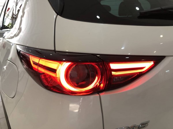 Mazda CX-5 2.5AT 2018 - Trắng