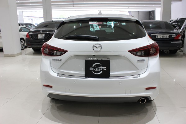 Mazda 3 Cần bán Mazda 3 2017 1.5L Hatchback