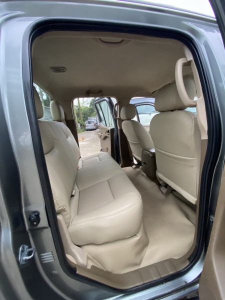 Nissan Navara Bán xe Nissan navana đời 2013 AT 2 cầu
