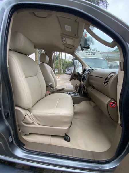 Nissan Navara Bán xe Nissan navana đời 2013 AT 2 cầu