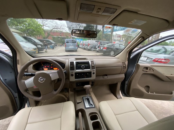 Nissan Navara Bán xe Nissan navana đời 2013 AT 2 cầu
