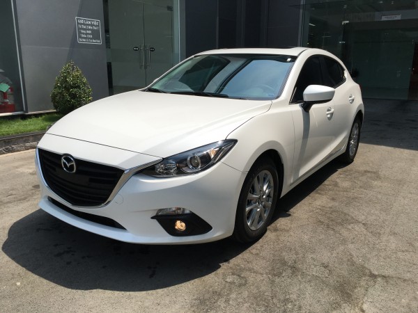 Mazda 3 Giá xe Md 3 HB  2017 tại Mazda Long Biên
