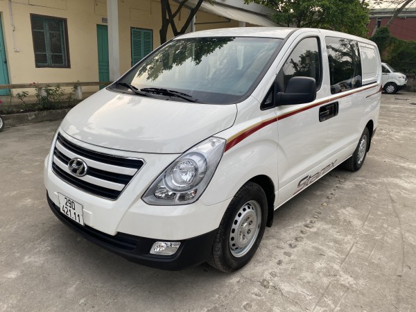 Hyundai Grand Starex Bán hyundai starex tải van 6 chỗ 2017