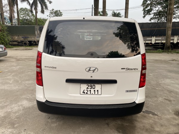 Hyundai Grand Starex Bán hyundai starex tải van 6 chỗ 2017