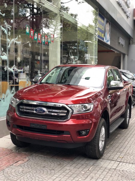 Ford Ranger XLT Lăn Bánh 710Triệu Tặng Phụ Kiện