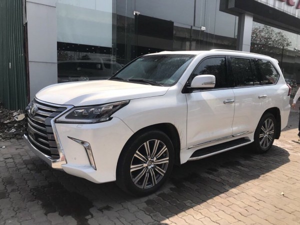 Lexus LX 570 Bán Lexus LX570 màu trắng,đăng ký 2017