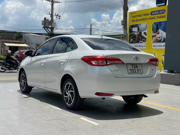 Toyota Vios Cần bán xe Toyota vios E số tự động sản