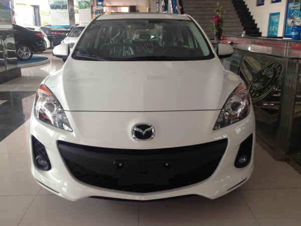 Mazda 3 Mazda3 1.6L nhập khẩu 2014 mới