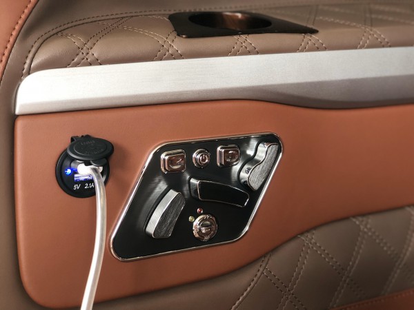 Peugeot Traveller Premium 2020