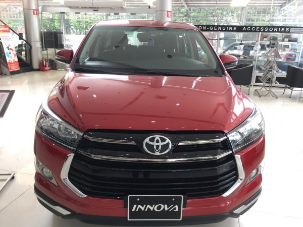 Toyota Innova 2.0G Venturer Khuyến Mãi Lớn - Giao Ngay