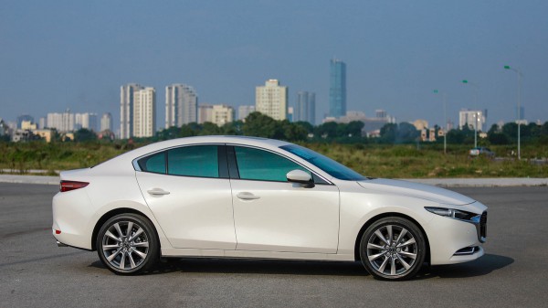 Mazda 3 1.5 Luxury All New