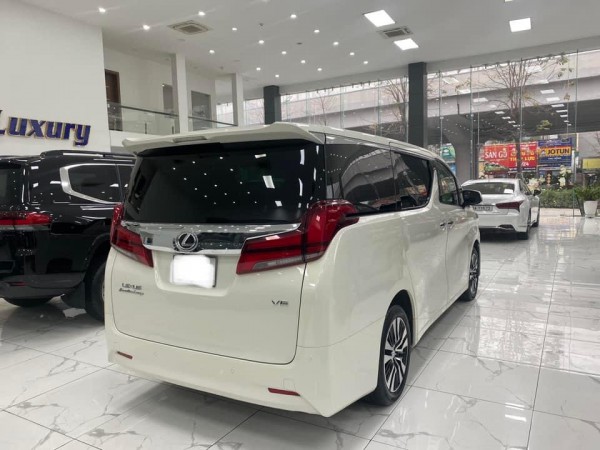 Toyota Land Cruiser Toyota Alphard Executive Lounge model 22