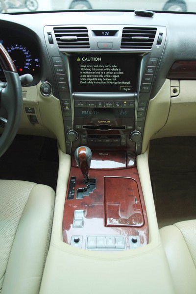 Lexus LS 460 ( 2006 )