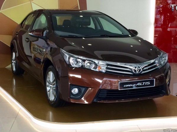 Toyota Corolla Altis 2.0V giá tốt nhất.LH Huy 0978329189