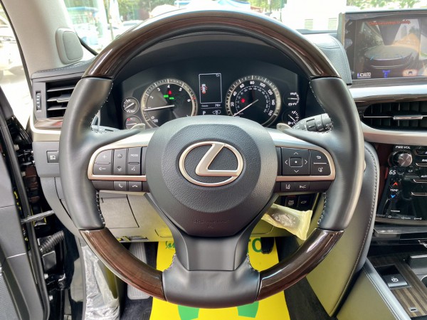 Lexus LX 570 sản xuất 2020 nhập Mỹ giá tốt